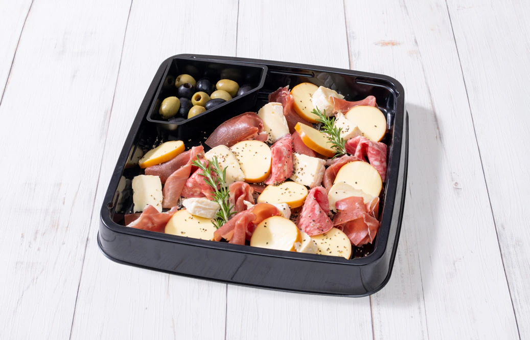 2種チーズと生ハムサラミの盛り合わせ 