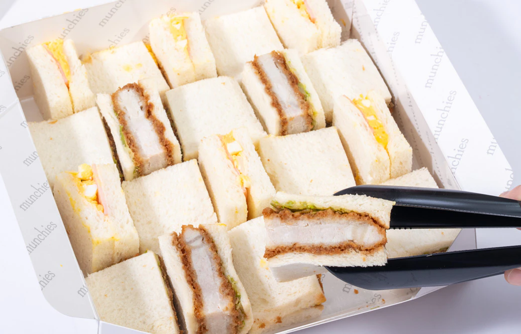 ミックスサンド（厚切りロースカツ＆ハムたまご）